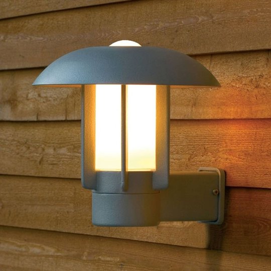 Utomhusvägglampa Heimdal i aluminium, silvergrå
