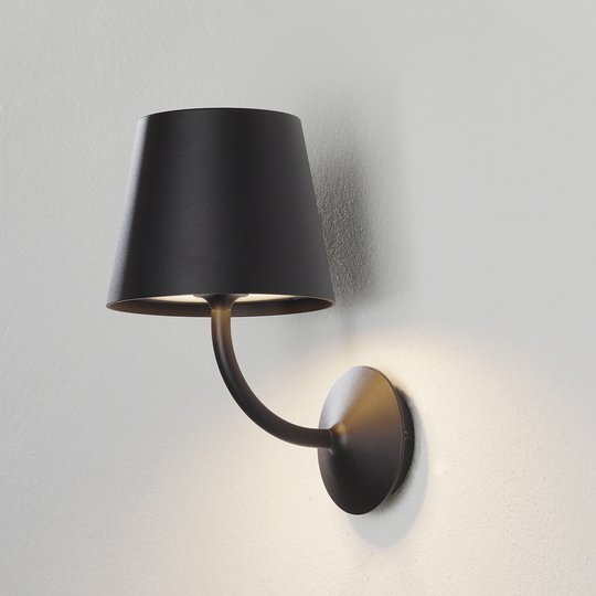 LED-utomhusvägglampa Justin i svart
