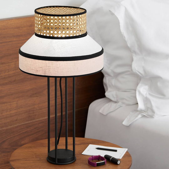 MARKET SET Singapour bordslampa, rosa/vit