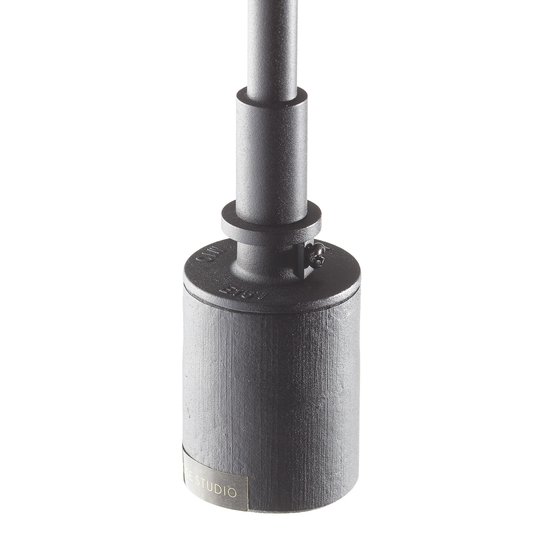 Menu Staple vägglampa med kontakt, svart