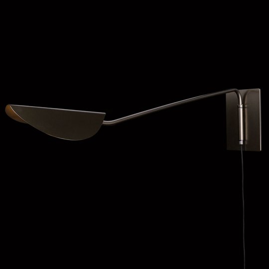 Oluce Plume vägglampa - djup 160 cm
