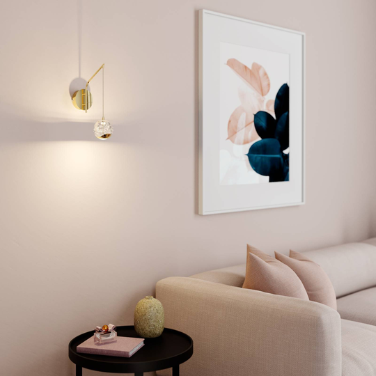 LED-vägglampa Hayley med hängande kula, guld