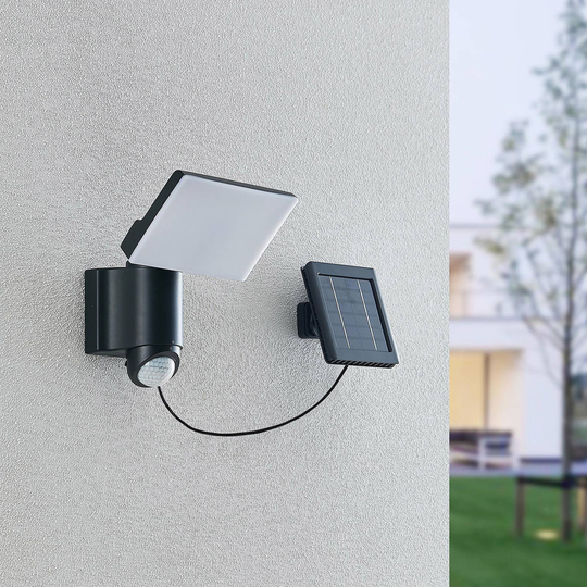 Prios Istani LED-utomhusspot, sensor, solcell