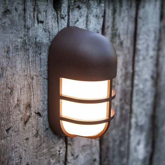 LED-utomhusvägglampa Bullo, rostbrun