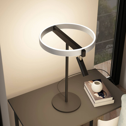 Lucande Matwei LED-bordslampa, ringformad, nickel