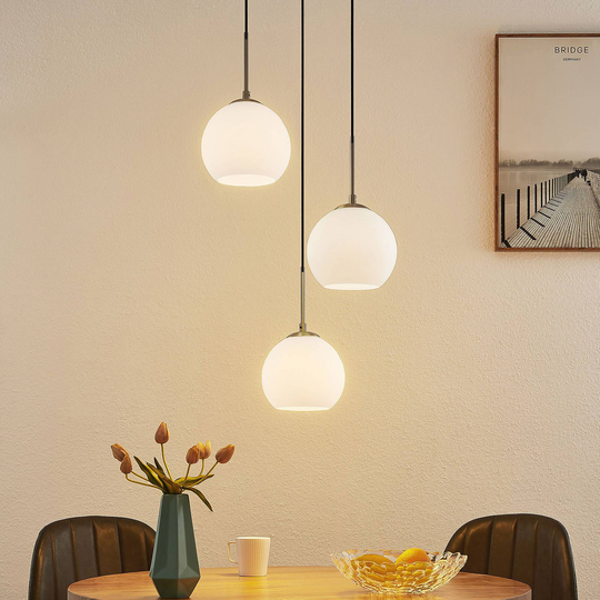 Lindby Jurian pendellampa opal nickel 3 lampor