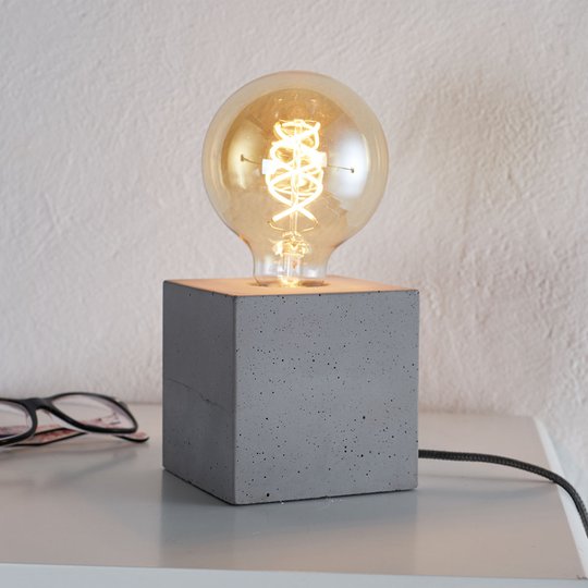 Modern bordslampa Strong av betong
