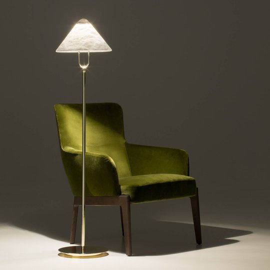 LED-golvlampa Fuji, skärm av alabaster