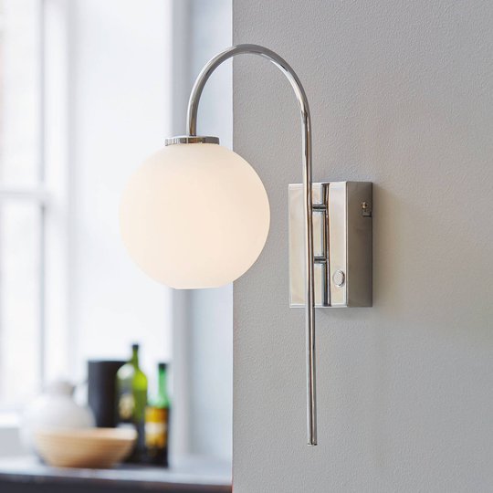 Vägglampa Ballon med stickkontakt, 1 lampa, krom