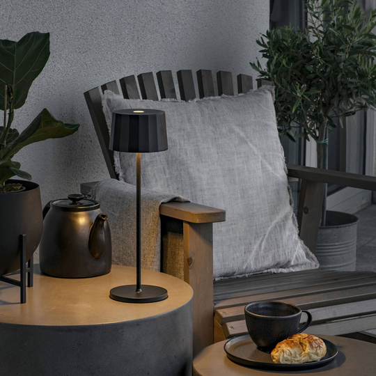 LED-bordslampa Positano för utomhusbruk, svart