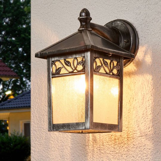 Elegant utomhusvägglampa Winchcombe