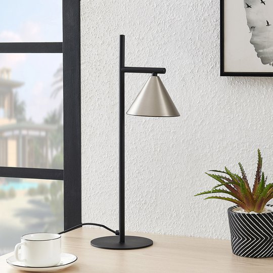 Lucande Kartio bordslampa, nickel