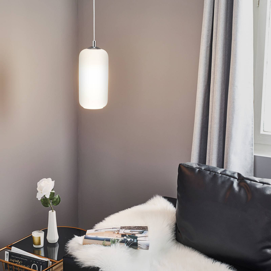 Pendellampa Kaja med glasskärmar lång, opal