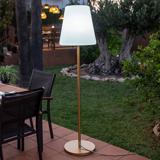 Newgarden Lola Slim 180 LED-golvlampa mässing