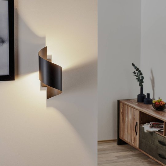 Vägglampa Spiner i form av en spiral, svart