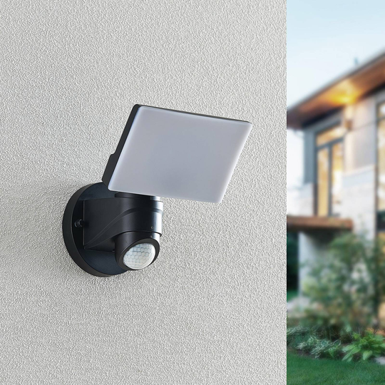 Prios Istani LED-utomhusspot med sensor