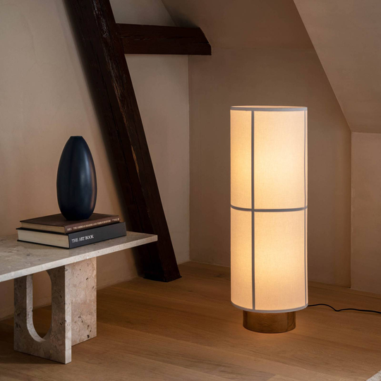 Menu Hashira golvlampa med dimmer, natur