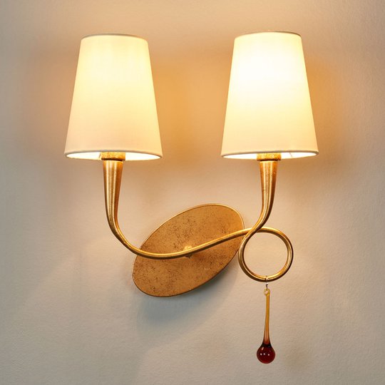 Gyllene vägglampa Paola, två ljuskällor