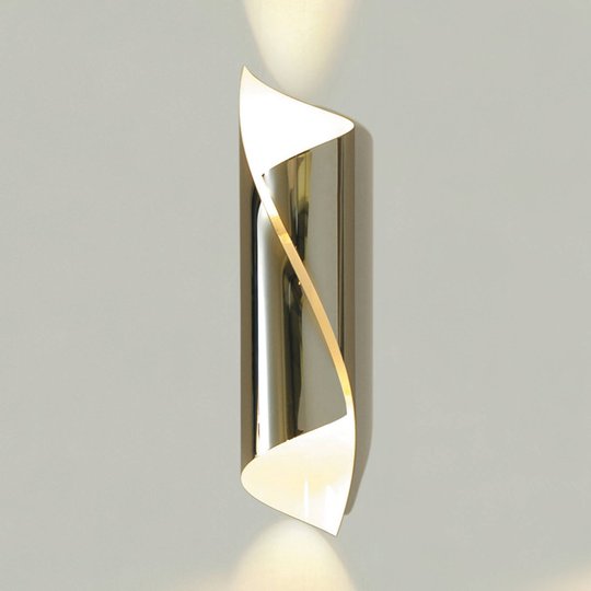 Kromglänsande vägglampa Hué, 27 cm hög