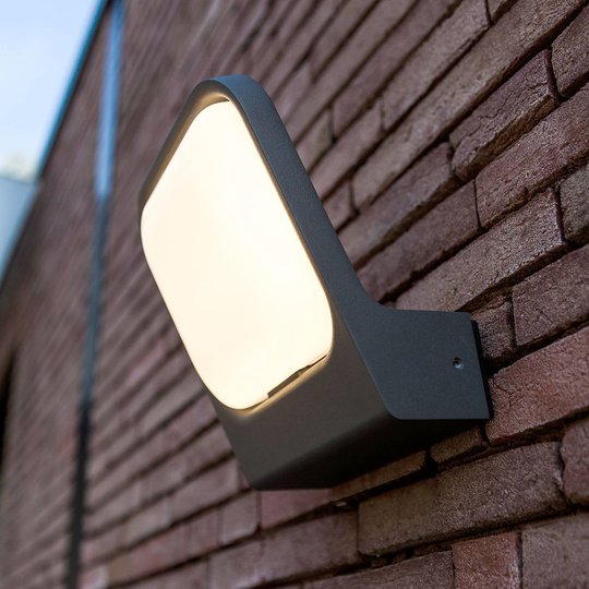 Brett strålande LED-vägglampa Facia