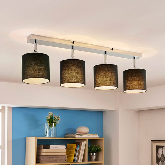 Taklampa Mairi med svarta skärmar och LED-lampor