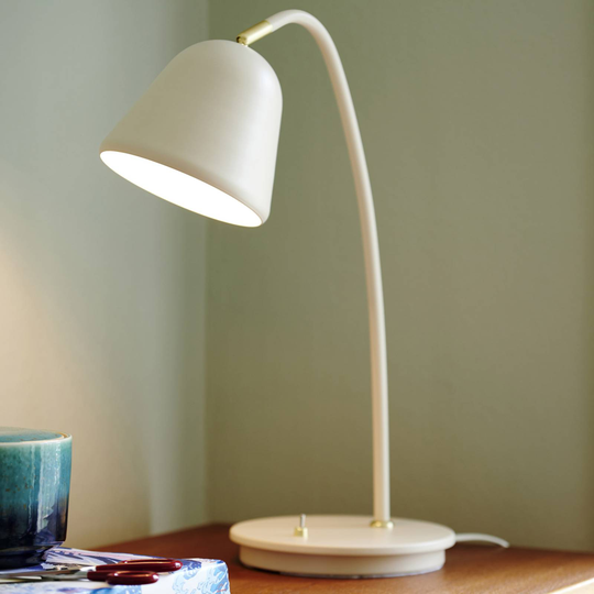Bordslampa Fleur med fina mässingdetaljer