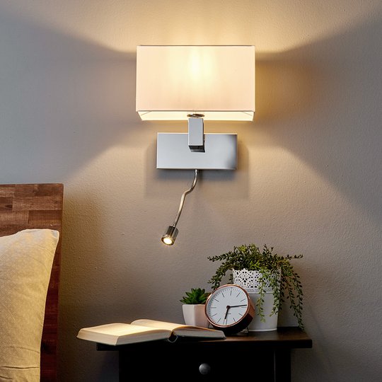 Vägglampa Tamara med tygskärm och LED-flexarm