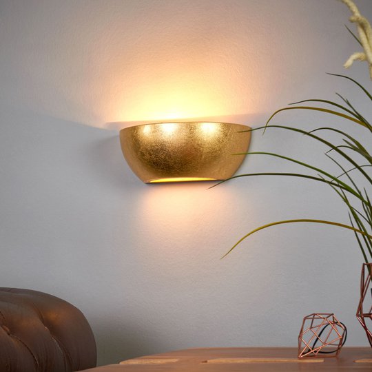 Vägglampa Kolja med guldfinish
