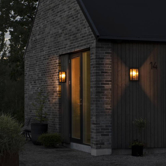 Utomhusvägglampa Carpi, svart, bredd 18cm