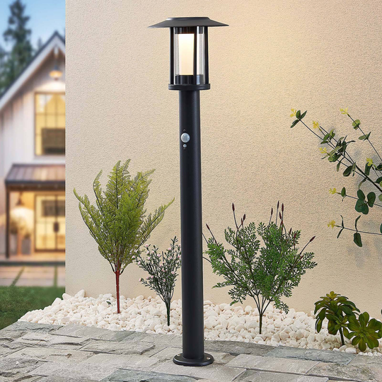 Lindby Volki LED-solcells-gånglampa med sensor