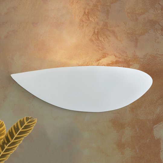 Elegant vägglampa TAMARA i vit keramik