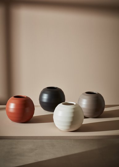 OMFAMNA - Ceramic Pot Red