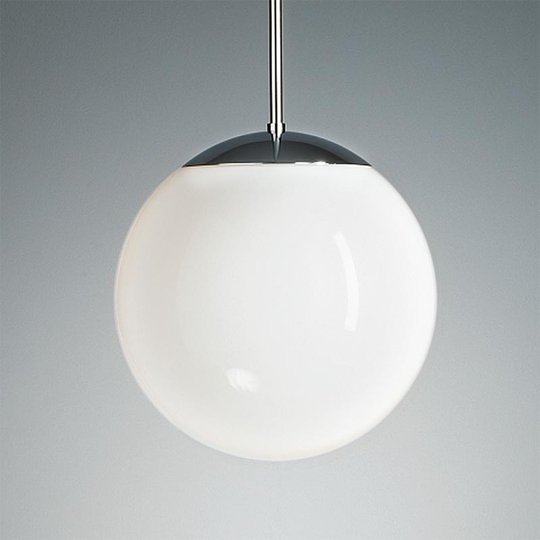 Förkromad pendellampa med opalkulor 30 cm