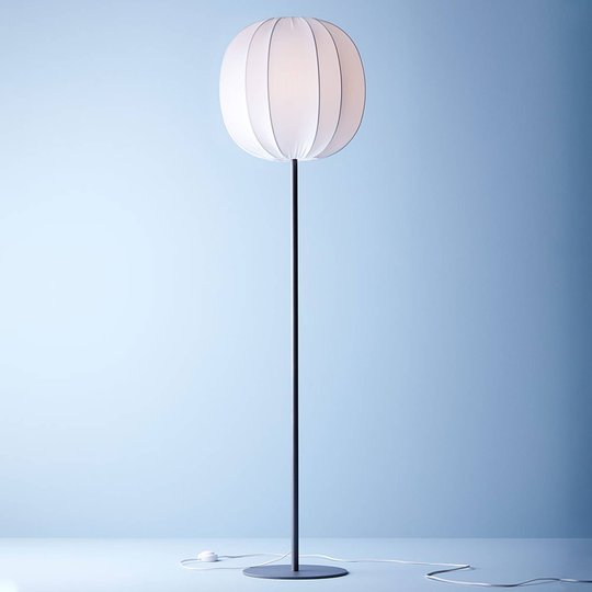 Golvlampa Neo med textilskärm, grafit/vit