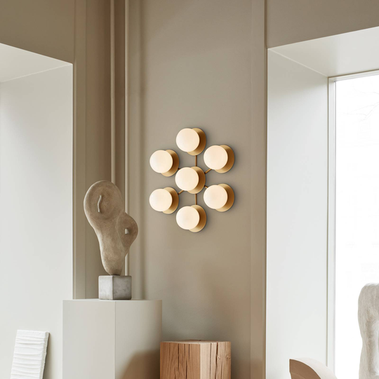 Nuura Liila Star vägglampa 7 lampor guld/opal