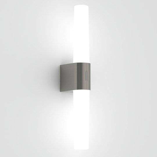 LED-badrumsvägglampa Helva Double, borstat nickel