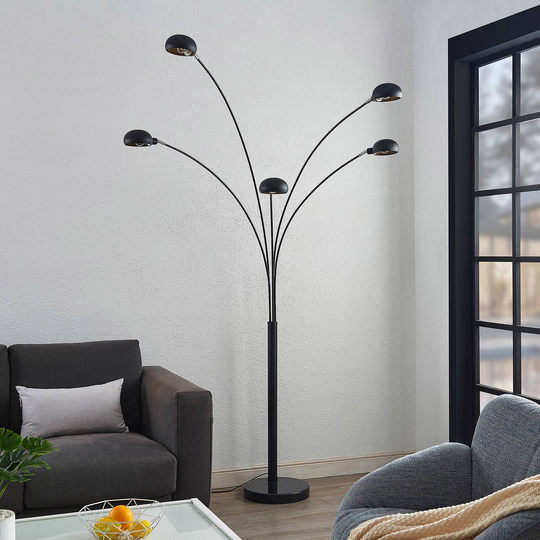 Lindby Sarinio golvlampa med marmorfot, svart