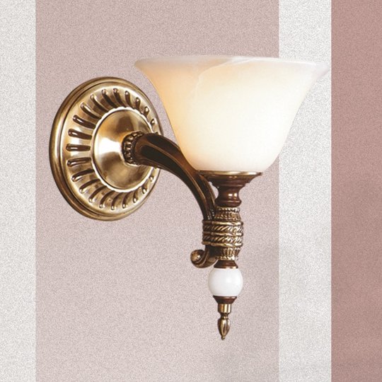Charmig vägglampa PRESTIGE