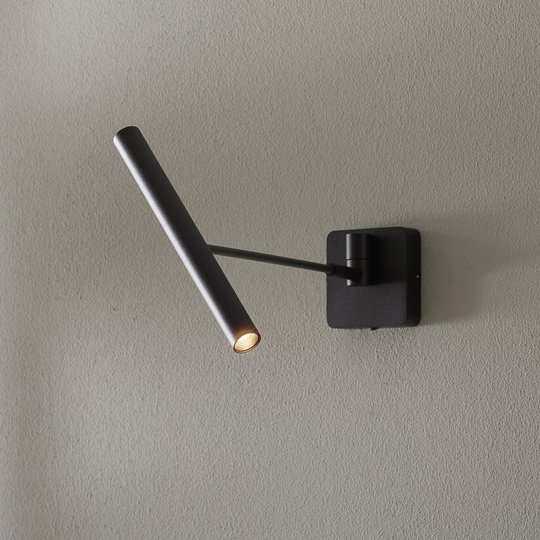 LED-vägglampa Wygo dimbar, lutbar, svart