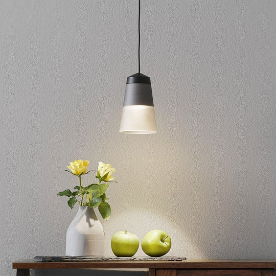 LOUM Leo 2 pendellampa med rökglas Ø 9,8 cm