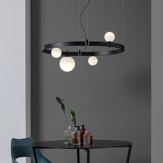 Karman Stant LED-hänglampa svart längd 103 cm