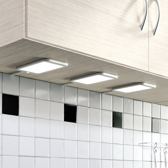 Lindby Svela LED-bänklampa, 3-pack, silver