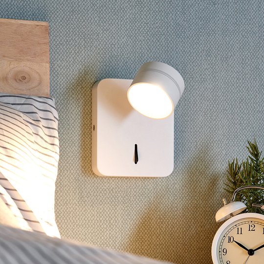 Justerbar, vit LED-vägglampa Vidda m. strömbrytare