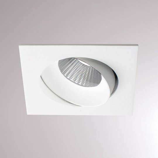 LOUM Kalio LED-inbyggnadslampa kantig 24° vit