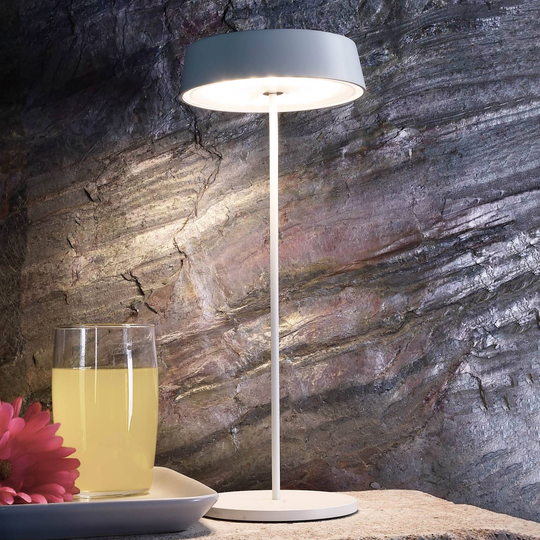 LED-bordslampa Miram med batteri, dimbar, vit