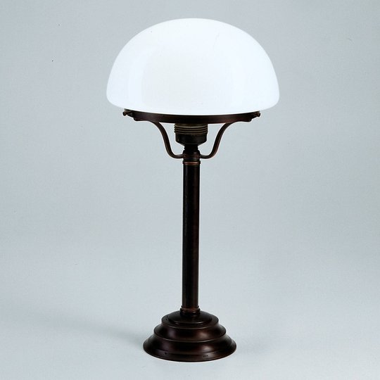 Bordslampa Frank med antikt och rustikt utseende