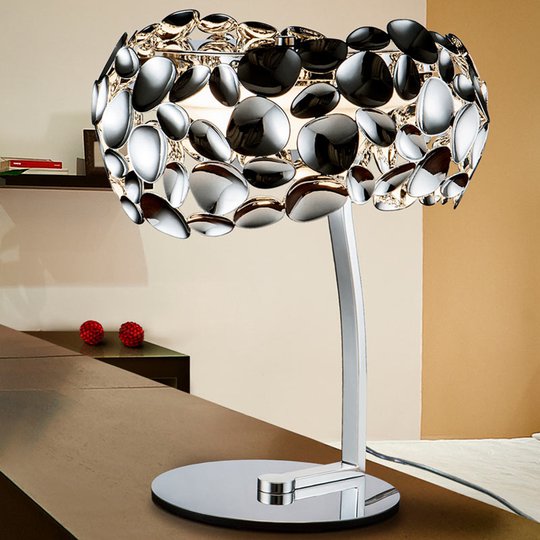 LED-bordslampa Narisa, krom
