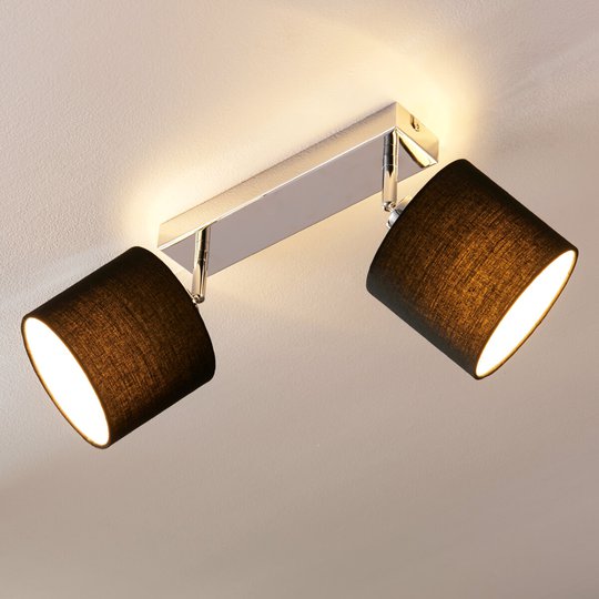 Vacker textiltaklampa med E14-lampor