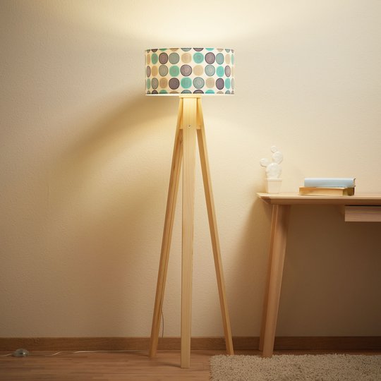 Golvlampa Aqua med trevent trästativ