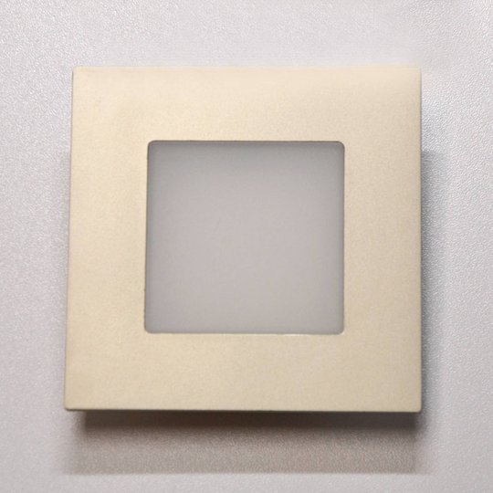 Kvadratisk LED-inbyggnadslampa Dynamic FR 68-LED